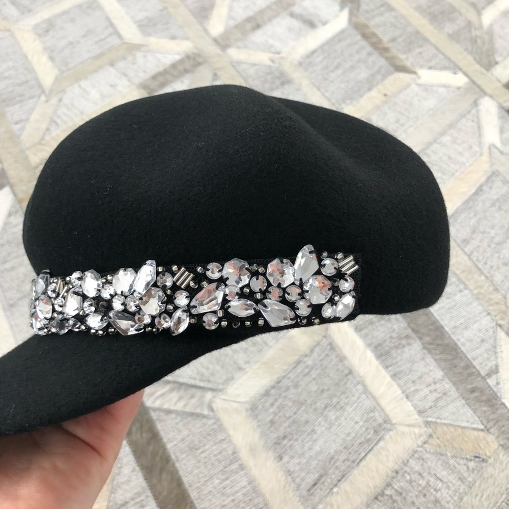 Sold!!!!! New! Beautiful wool hat - Picture 2 of 6